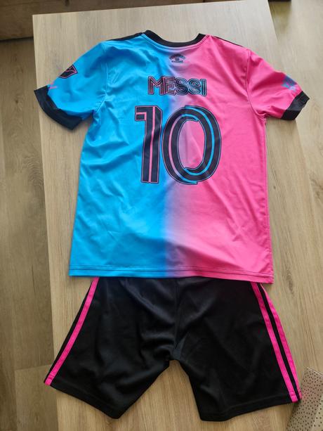 Dres messi, 158