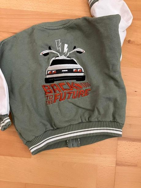 Mikinka reserved, reserved,92