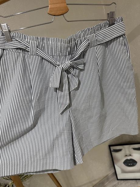 Kratke nohavice c&a, h&m,42