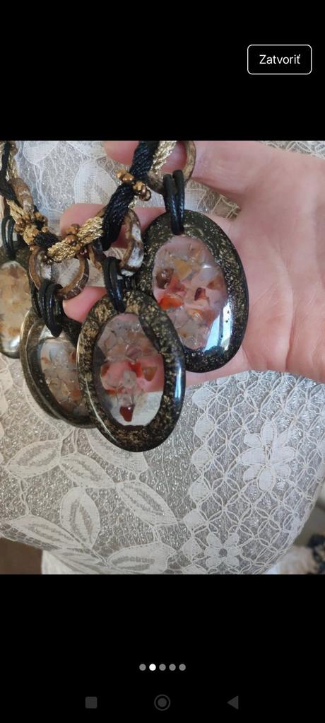 Dámsky náhrdelník, 