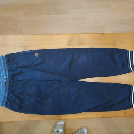 Tepláky č. 140/146, authority,140