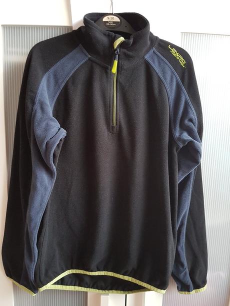 Mikina v dobrom stave flisova tensia neposkodene, lewro,152