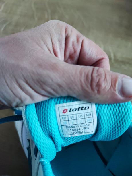 Tenisky, lotto,38