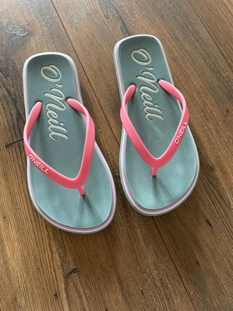 Dievčenské šľapky oneill, 33