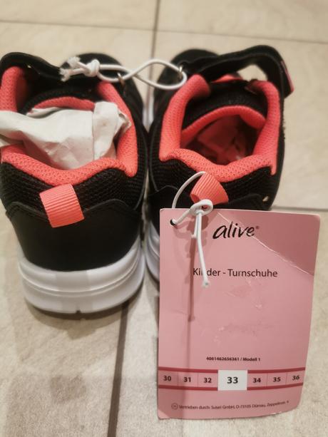 Tenisky alive s visačkou, 33