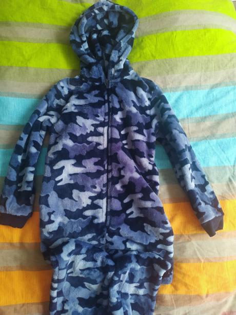 Overal na spanie, f&f,128