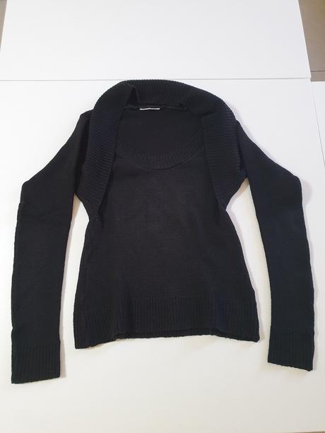 Čierny zaujímavý pulóver, s