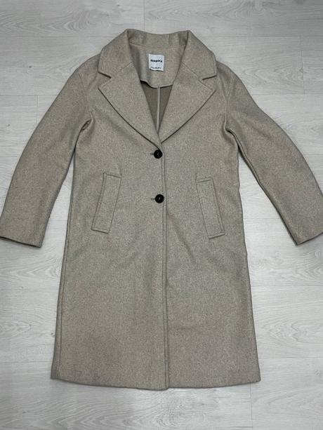 Prechodny kabát, bershka,s
