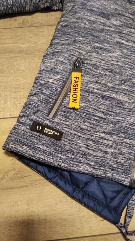 Zimná modrá bunda, 128