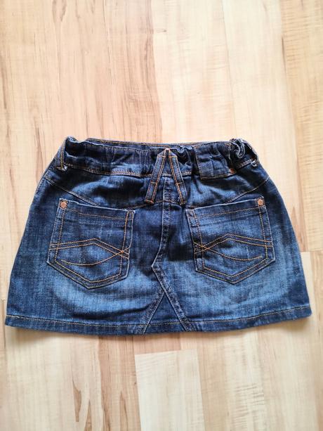 Riflova mini suknička, marks & spencer,146