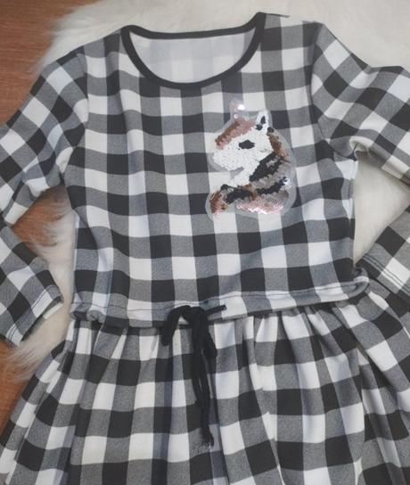 Karované šatky, 104