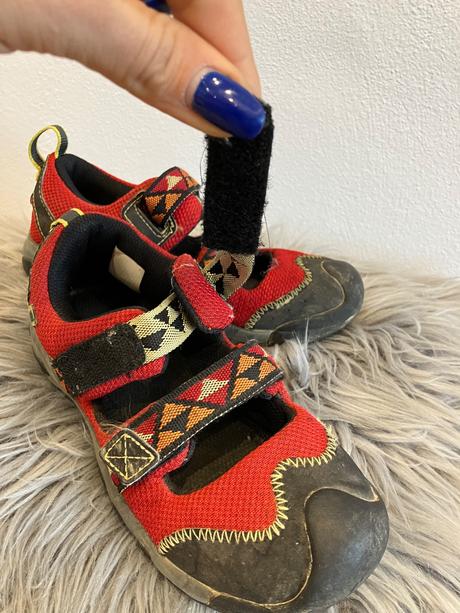Dievčenské sandále new balance, 33