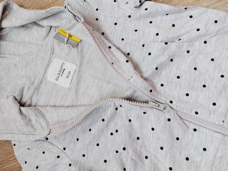 Mikina bodkovaná, 92