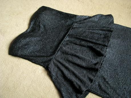 Čierne peplum šaty, m