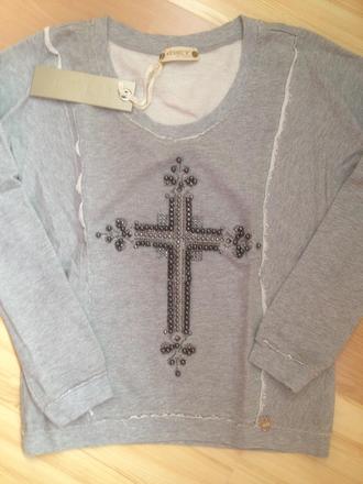 Met mikinka m, met,m