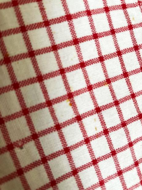 Vyšívaná vitrážka,