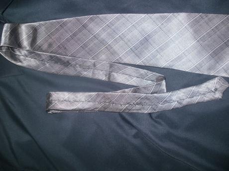 Košela s kravatou na donosenie., 44