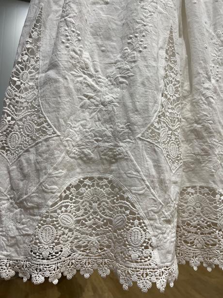 Prijimanie , saty na 6-8, stali 900 eur, 128