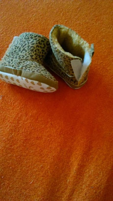 Capačky na zimu vel. 6-12 mesiacov, bobobaby,<17