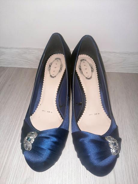 Spoločenské lodičky (vd 24,5 cm), 38