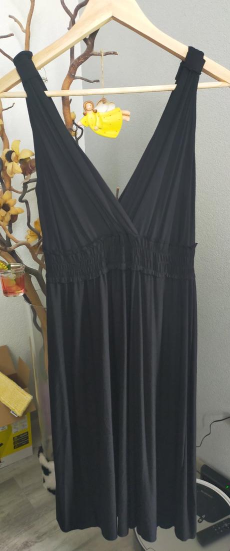 Cierne saty na ramienka, m