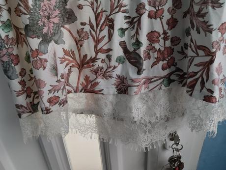 Pekny top s čipkou next, next,l