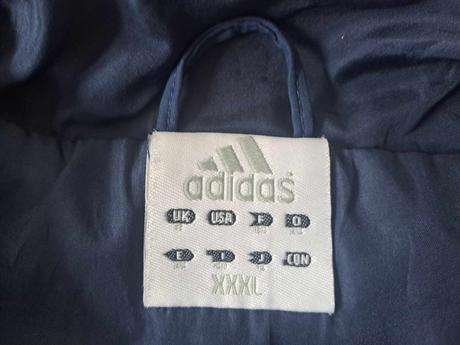 Bundicka sedí na 128/134, 128