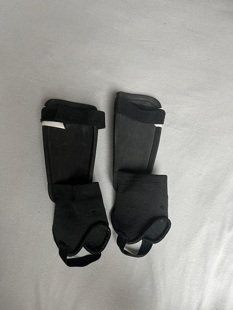 Futbalové chrániče, 