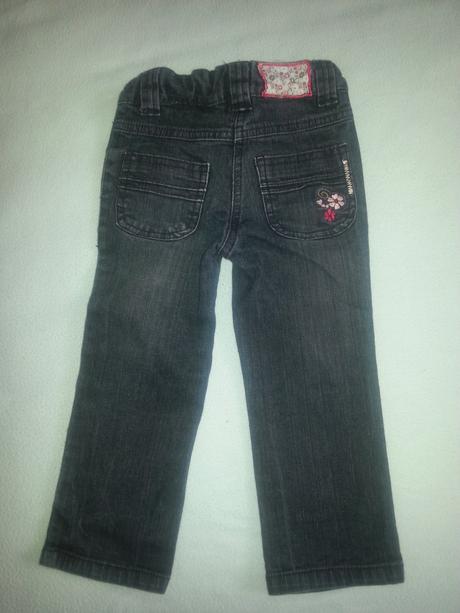 Rifle s vysivanymi kvietkami, lupilu,92