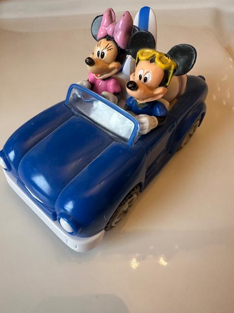 Autíčko na tortu, 