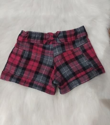 Kraťasy, girl2girl,104