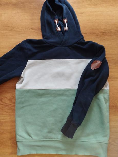 Chlapcenska mikina, 152