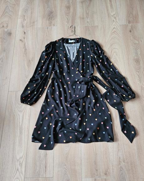 Zavinovacie šaty s farebnými srdiečkami, m