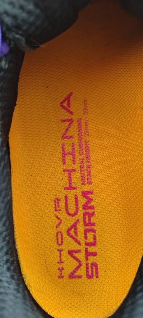 Ua bezecke tenisky 38,5, under armour,38