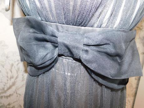 Luxusne slavnostne saty, 44