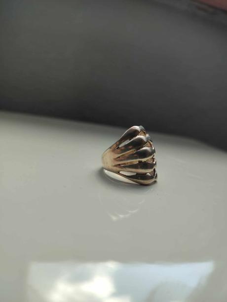 Mohutný strieborný prsteň - 925,