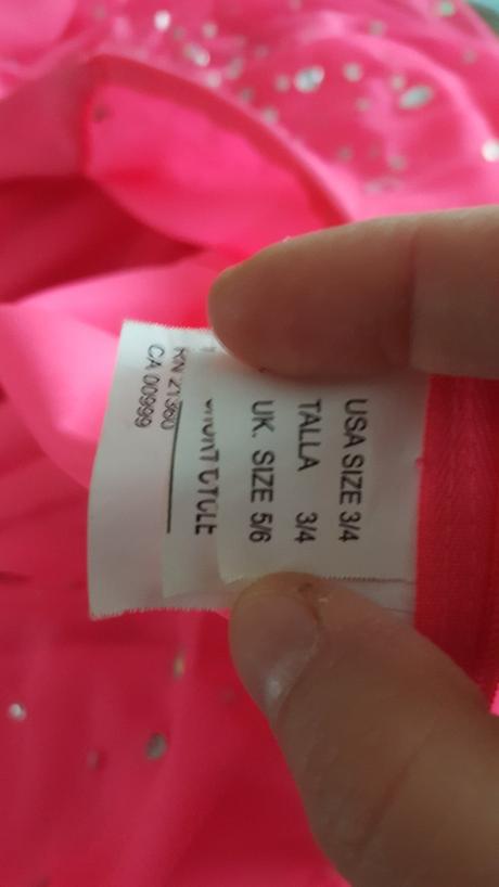 Spolocenske saty, 38