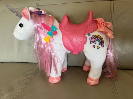 Jednorožec baby born,