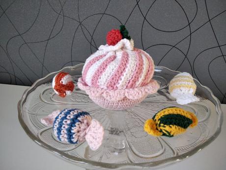 Háčkovaný cupcake, 