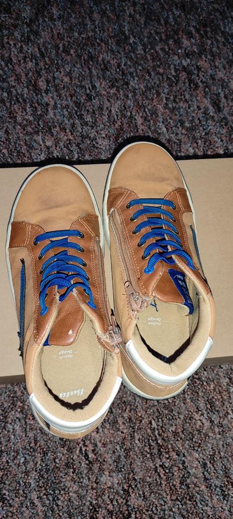 Chlapčenské ,, slušné"topánky, baťa,35