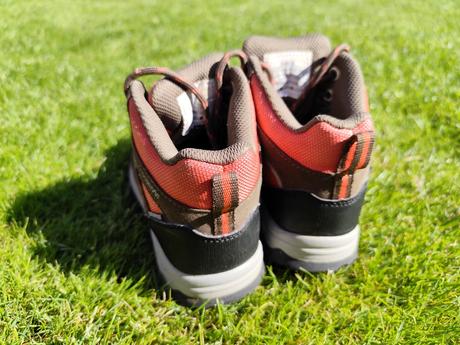 Turistické topánky, 31