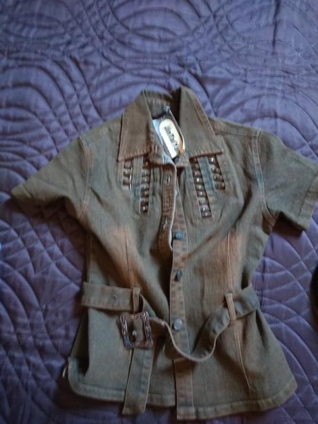 Riflova medena košeľa, 158