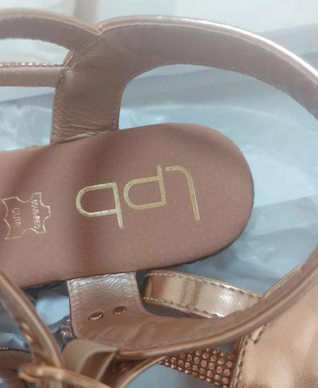 Sandalky lpb veľkosť 36, 36