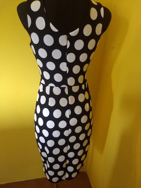 Šaty guľkované, m