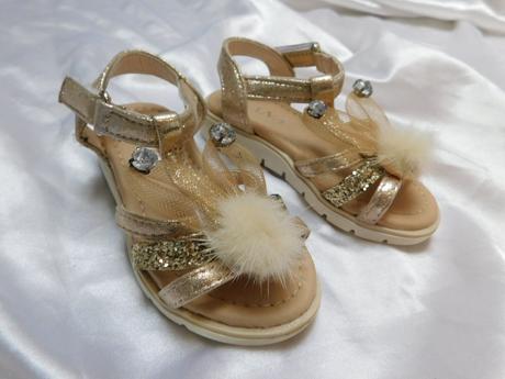 Krásne sandalky pre malinke princeznicky, 22