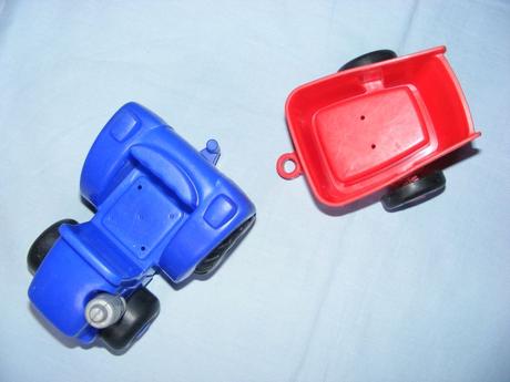 Traktor, zvieratká a farmár, 