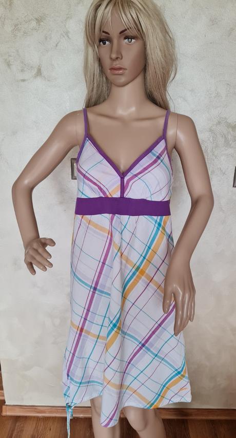 Protest letne satky, adidas,s