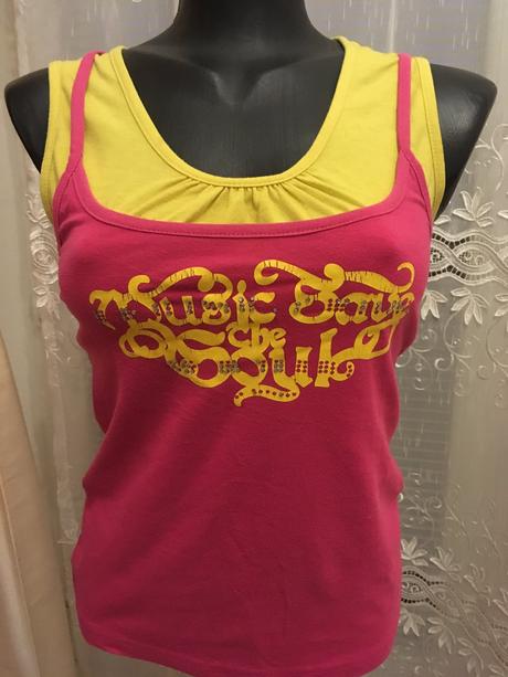 Veľmi pekné tričko, veľkosť xs/s, funky diva,s