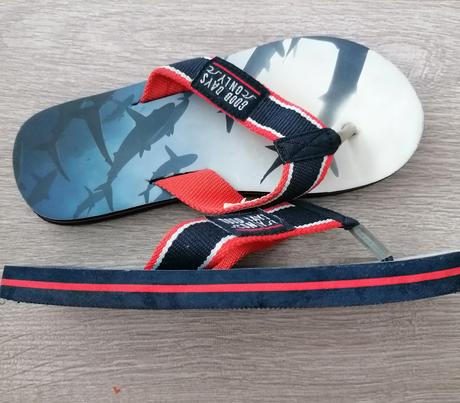 Dvoje šľapky, f&f,33