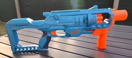 Hasbro nerf elite 2.0 contender,